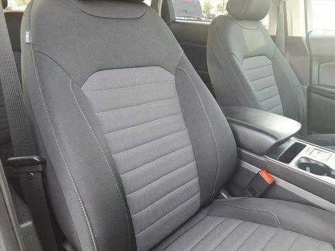 Certified 2023 Ford Edge SE image 12