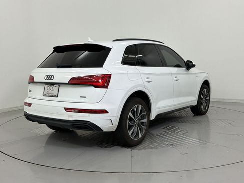 Used 2024 Audi Q5 2.0T Premium w/ Summer of Audi Package AWD/4WD image 9