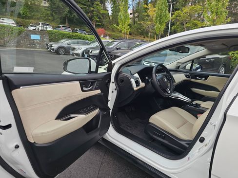 Used 2020 Honda Clarity Touring image 23