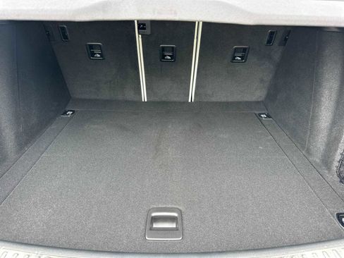 New 2025 Porsche Macan image 15