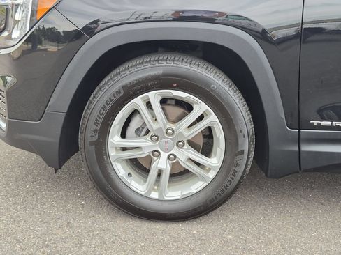 Certified 2024 GMC Terrain SLE FWD image 30