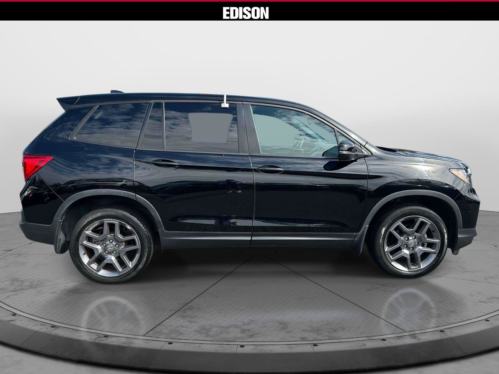 Used 2023 Honda Passport EX-L image 3