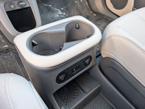 Used 2024 Hyundai Ioniq 5 Limited image 30