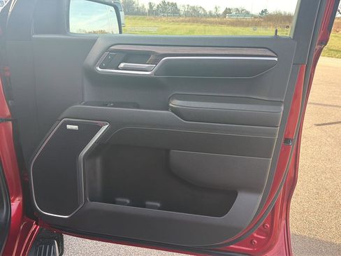 Used 2023 Chevrolet Silverado 1500 RST image 12