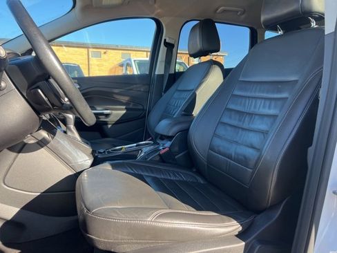 Used 2016 Ford Escape Titanium w/ Equipment Group 301A image 19