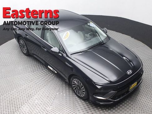 Used 2025 Hyundai Sonata SEL image 3