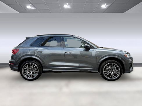 Certified 2025 Audi Q3 2.0T Premium Plus w/ Premium Plus Package image 8