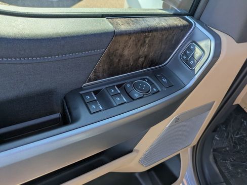 New 2026 Ford F250 Lariat w/ Lariat Premium Package image 10