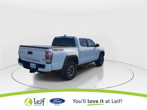 Used 2023 Toyota Tacoma TRD Off-Road image 8