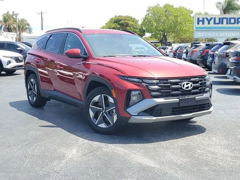 Used 2025 Hyundai Tucson SEL FWD image 33