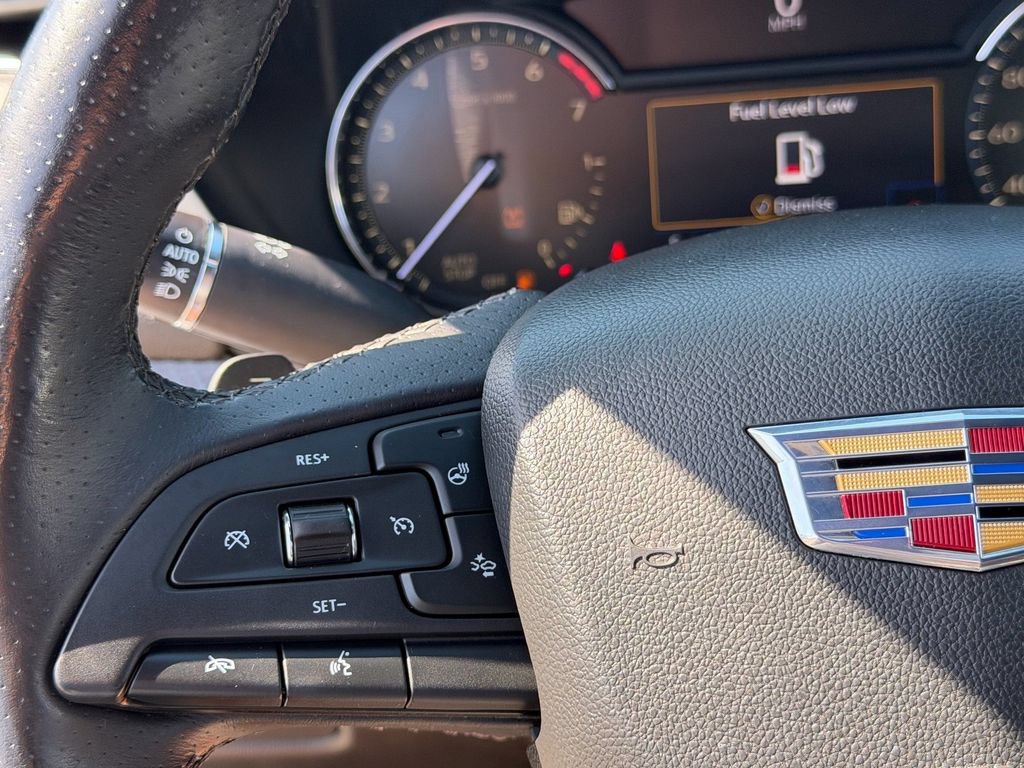 Used 2019 Cadillac XT4 Sport w/ Cold Weather Package FWD image 26