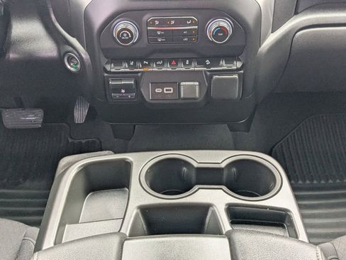 Used 2025 Chevrolet Silverado 2500 Custom w/ Custom Value Package image 19