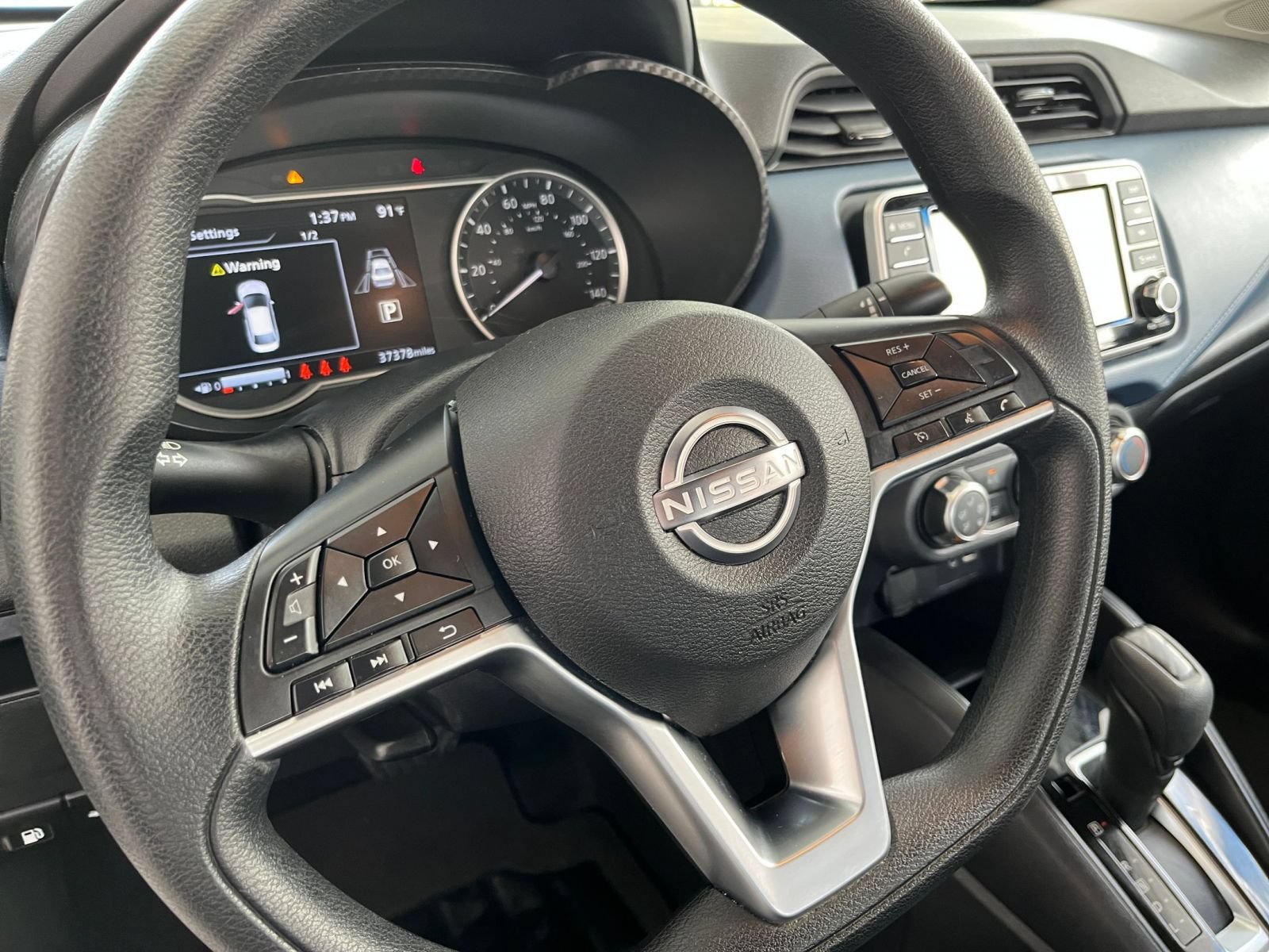 Used 2025 Nissan Versa SV FWD image 25