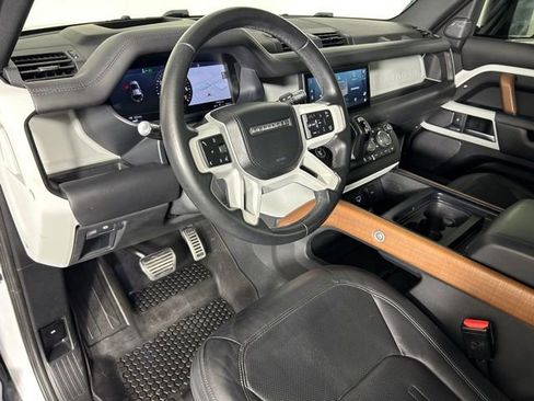 Used 2020 Land Rover Defender 110 HSE AWD/4WD image 15