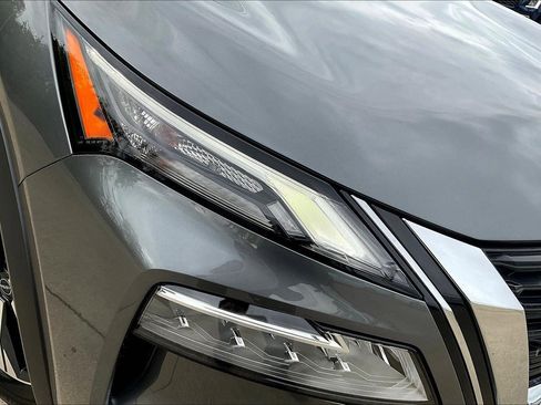 Certified 2023 Nissan Rogue SV image 36