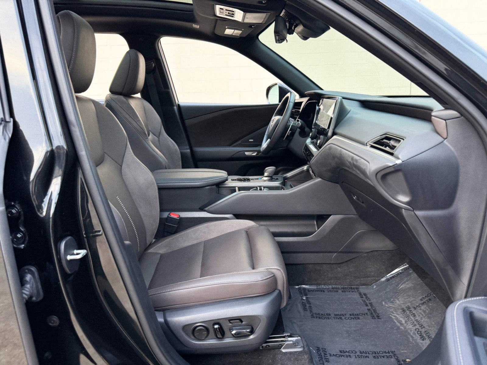 Used 2025 Lexus TX 350 AWD w/ Technology Package image 16