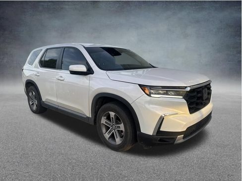Used 2025 Honda Pilot EX-L image 7