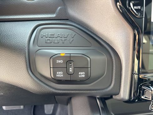 New 2026 RAM 2500 Laramie AWD/4WD image 48