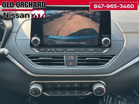 Used 2019 Nissan Altima 2.5 SR w/ SR Premium Package image 17