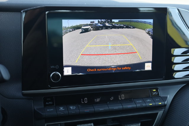 Used 2025 Toyota Camry SE FWD image 22