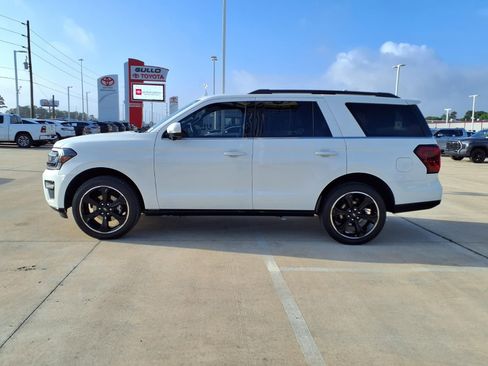 Used 2023 Ford Expedition Limited RWD image 8