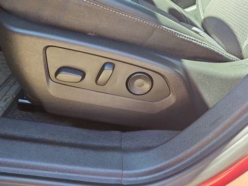 Used 2022 Buick Envision Preferred AWD/4WD image 10