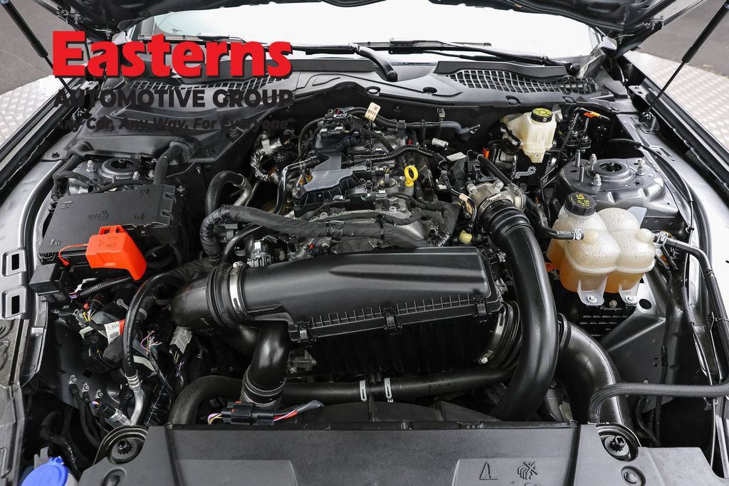 Used 2025 Ford Mustang Coupe RWD image 9