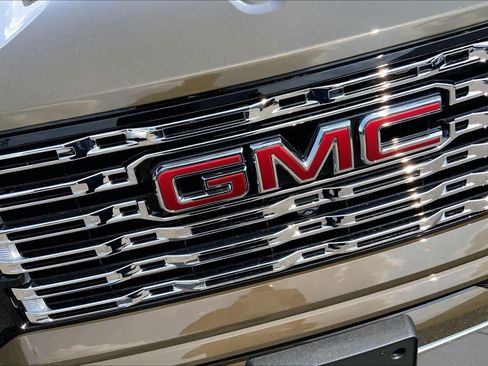 Certified 2023 GMC Canyon Denali AWD/4WD image 31