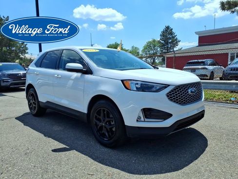 Used 2024 Ford Edge SEL w/ Convenience Package AWD/4WD image 4