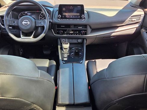 Used 2023 Nissan Rogue SV w/ SV Premium B Package FWD image 8