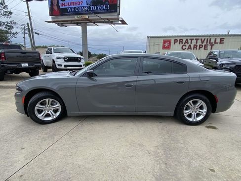 Used 2023 Dodge Charger SXT w/ Cold Weather Package RWD image 5