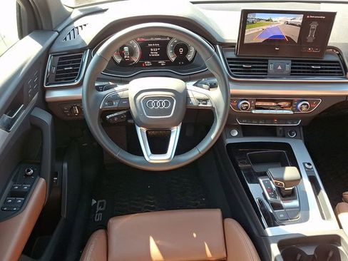 Used 2025 Audi Q5 2.0T Premium w/ Convenience Plus Package AWD/4WD image 11