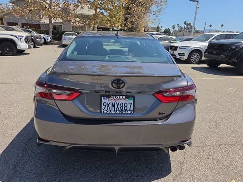 Used 2024 Toyota Camry SE FWD image 4
