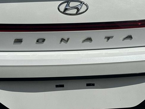 Used 2023 Hyundai Sonata SEL w/ Preferred Accessory Package FWD image 12