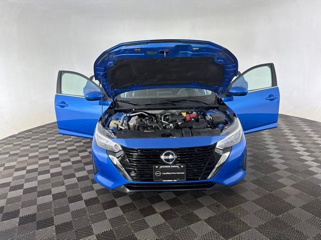 Used 2024 Nissan Sentra SV FWD image 11