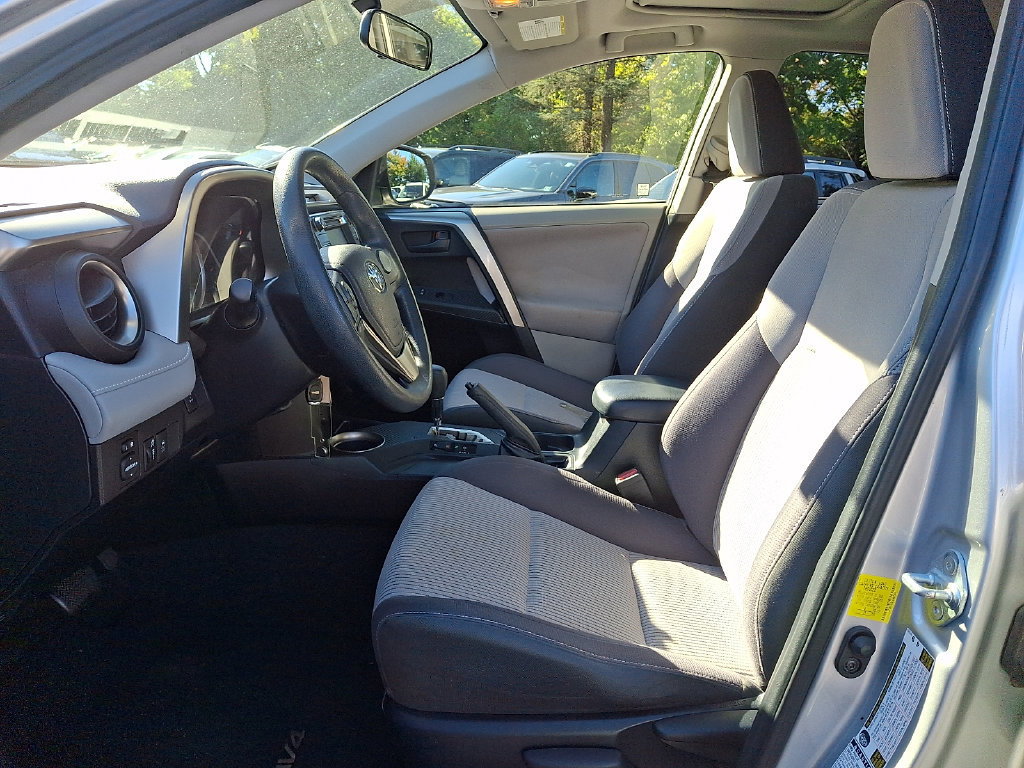Used 2013 Toyota RAV4 XLE AWD/4WD image 13