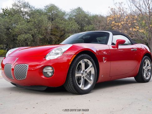 Used 2006 Pontiac Solstice Convertible w/ Premium Package image 17