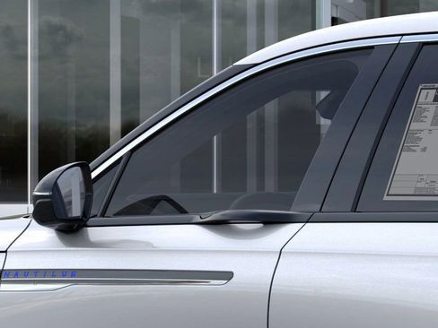 New 2026 Lincoln Nautilus Premier w/ Equipment Group 102A image 21