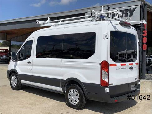 Used 2018 Ford Transit 150 XLT image 6