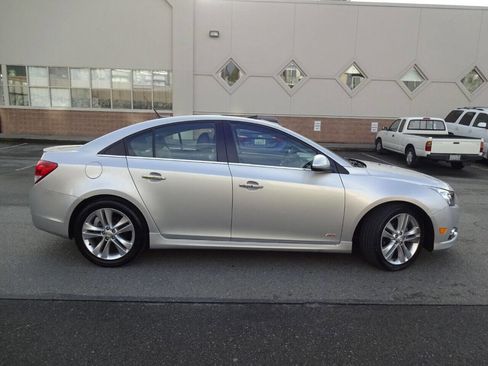Used 2014 Chevrolet Cruze LTZ w/ RS Package image 2