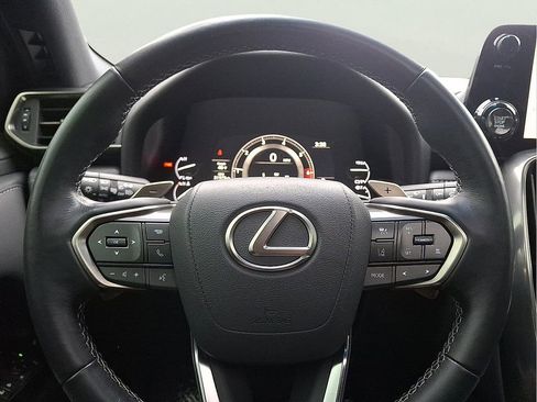 Used 2023 Lexus LX 600 600 Premium w/ Appearance Package image 12