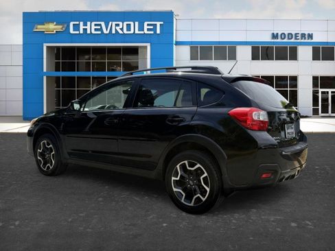 Used 2017 Subaru Crosstrek 2.0i Premium w/ Moonroof Package AWD/4WD image 3