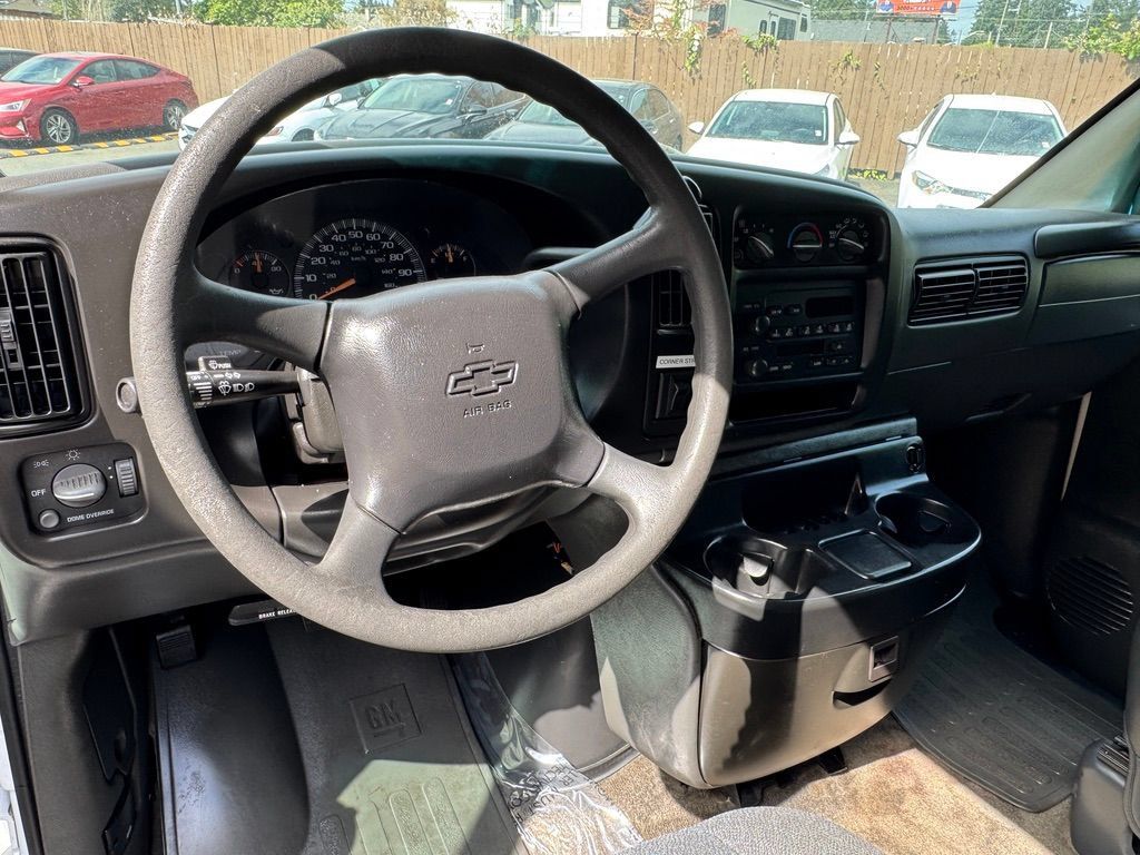Used 2001 Chevrolet Express 3500 Passenger w/ LS Preferred Equipment Group RWD image 10