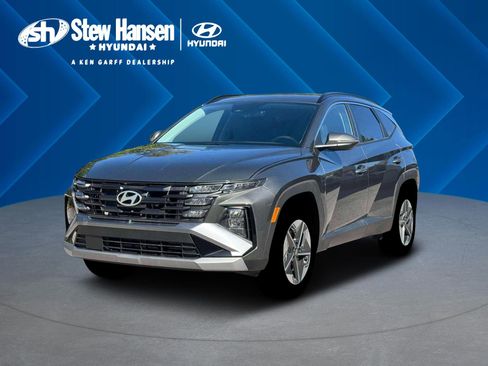 New 2026 Hyundai Tucson SEL image 1