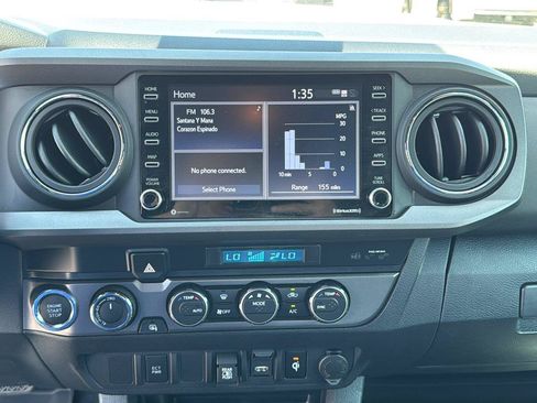 Used 2023 Toyota Tacoma TRD Sport AWD/4WD image 20