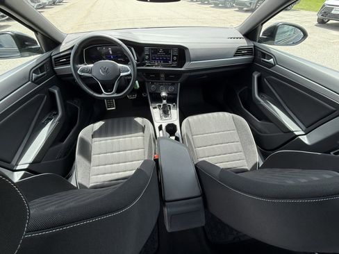 Certified 2024 Volkswagen Jetta Sport FWD image 9