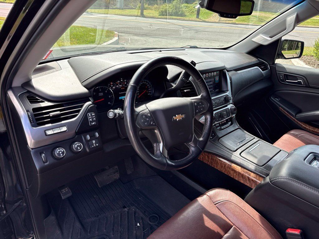 Used 2019 Chevrolet Tahoe Premier w/ Premier Plus Edition AWD/4WD image 8