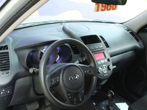 Used 2013 Kia Soul FWD image 14