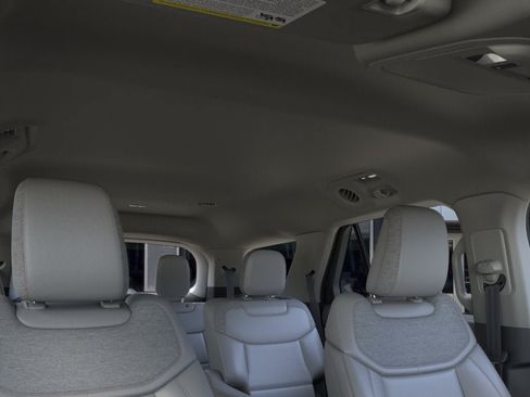 New 2026 Ford Explorer Active w/ Active Comfort Package AWD/4WD image 22