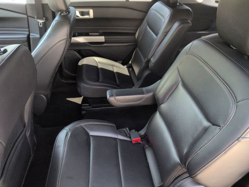 Certified 2023 Ford Explorer XLT w/ Equipment Group 202A RWD image 30
